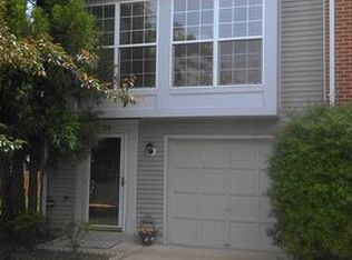 109 Hampshire Sq SW, Leesburg, VA 20175