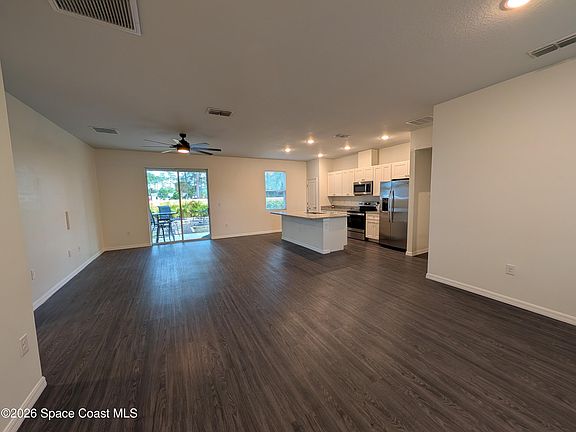 2nd image of 209 Wendover Rd SW