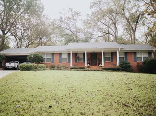 104 Briarwood Dr, Starkville, MS 39759