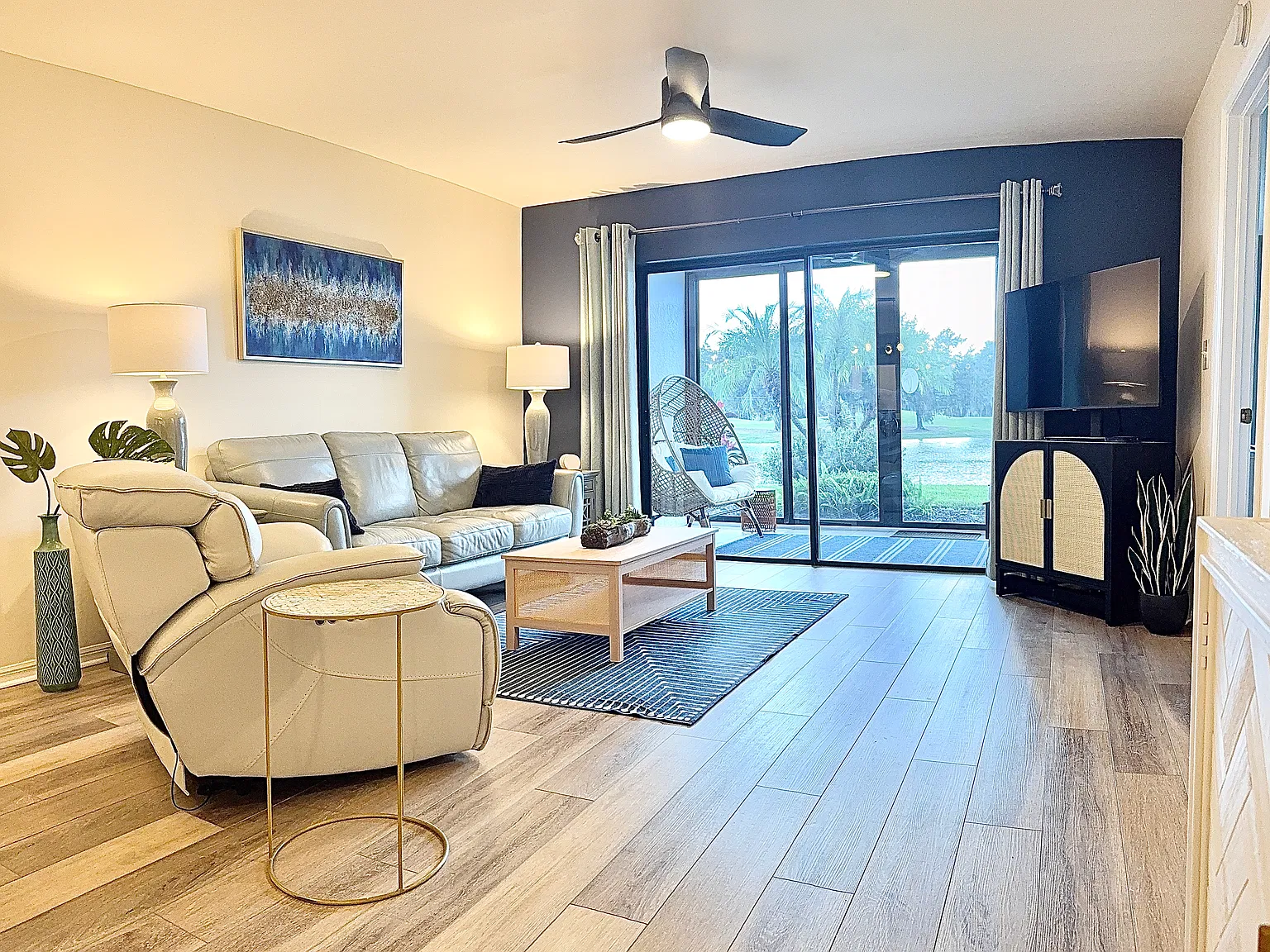 2 bed, 1275 sqft, $2,395 — Photo 3