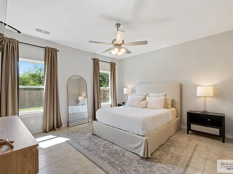 2409 Antelope Canyon St — Photo 10