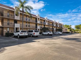 5717 Coral Lake Dr #205, Pompano Beach, FL 33063