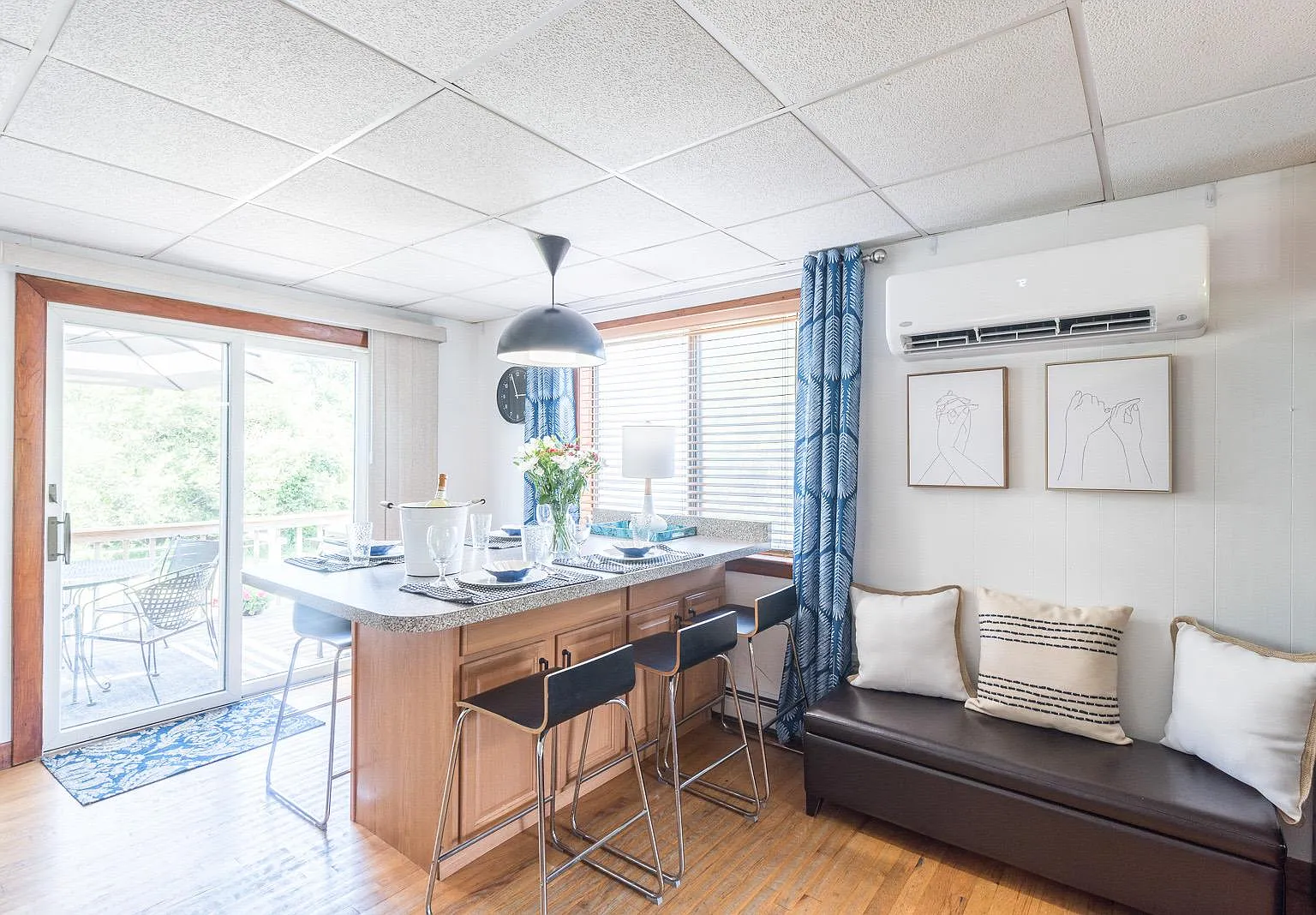 3 bed, 1400 sqft, $2,350 — Photo 1
