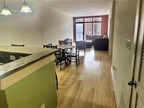 3rd image of 1333 W Broad St #U307