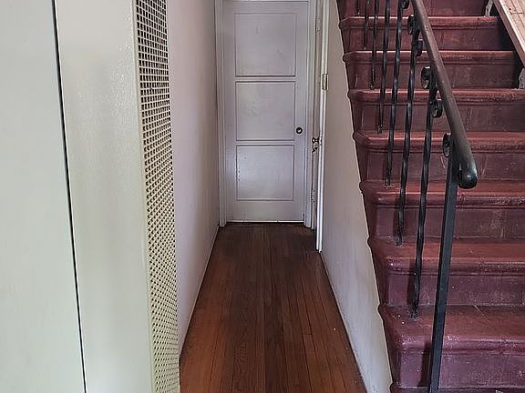 4th image of 1119 Lincoln Ave