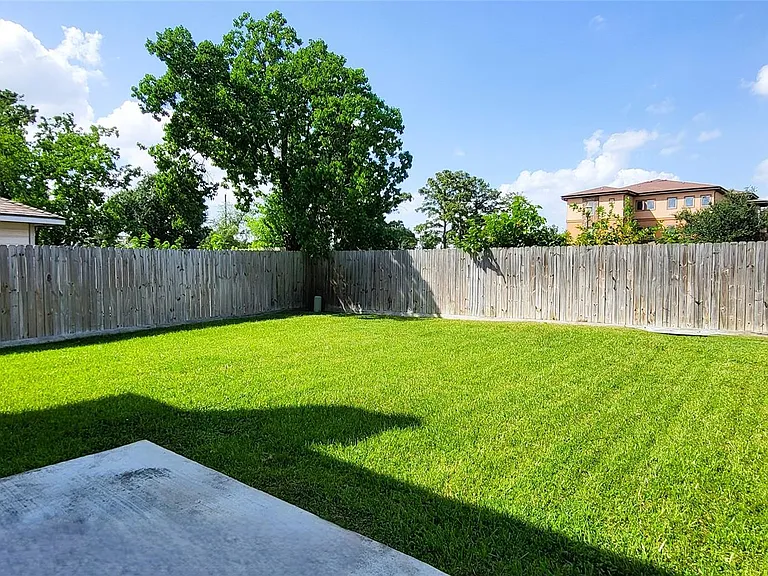 18146 Westlock Ct — Photo 24