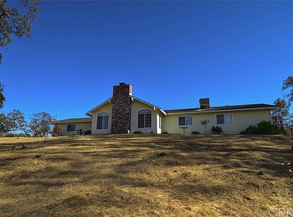 5th image of 37676 Eagle Dr