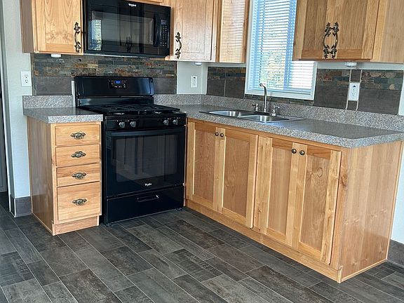 5th image of 156 Shreaveport Way