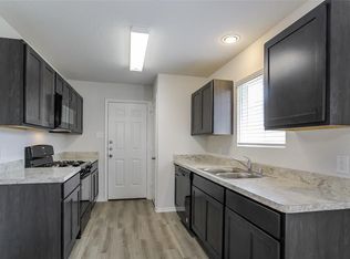 302 Pronghorn Dr, Huntsville, TX 77320