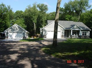 9181 S 10th St, Schoolcraft, MI