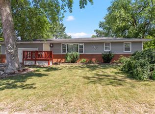 802 W Jefferson St, Kouts, IN 46347