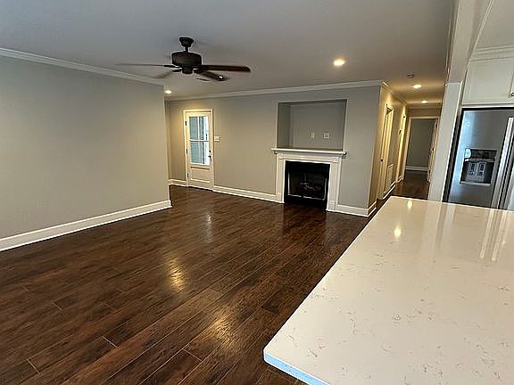 5th image of 150 Cypress Lake Ln