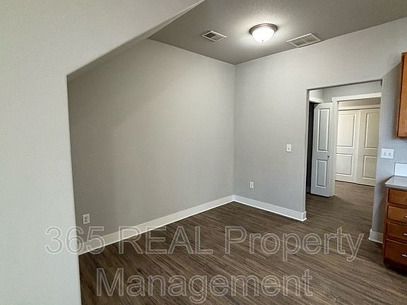 5th image of 6459 Orchard Park Dr #2