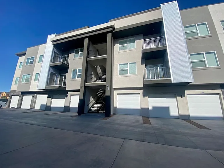 5801 S Garnet Dr #1204 — Photo 23