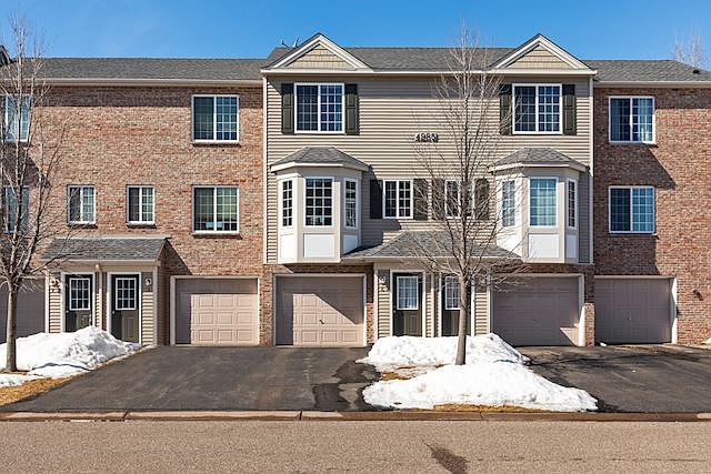 1st image of 4985 Evergreen Dr N Unit 6