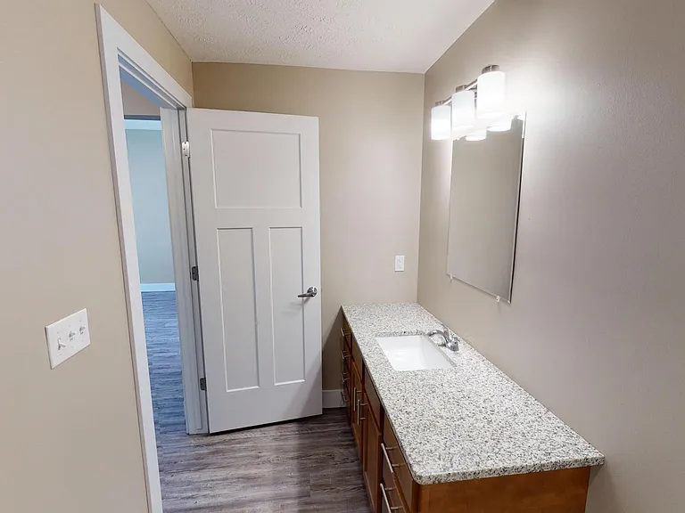 Prairie Heights Apartments — Photo 19