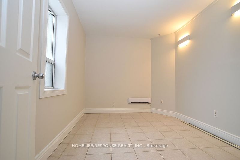 Toronto House for rent - 4 Bedrooms — photo 5