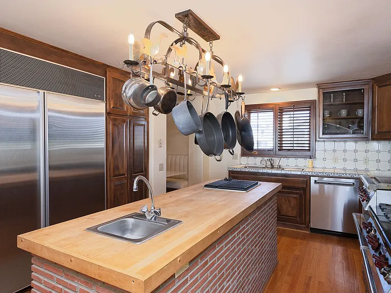 3265 Ocean Dr — Photo 16