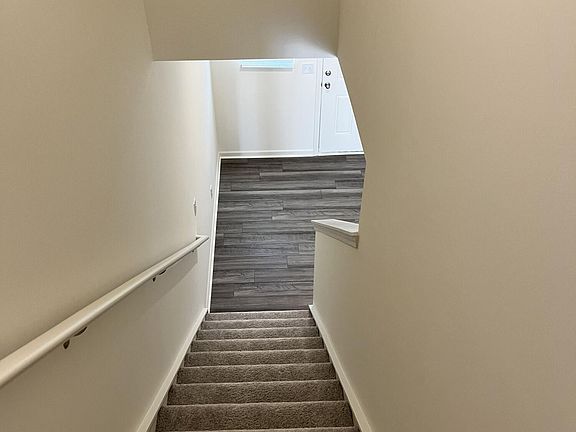 4th image of 2065 Glen Crossing Dr