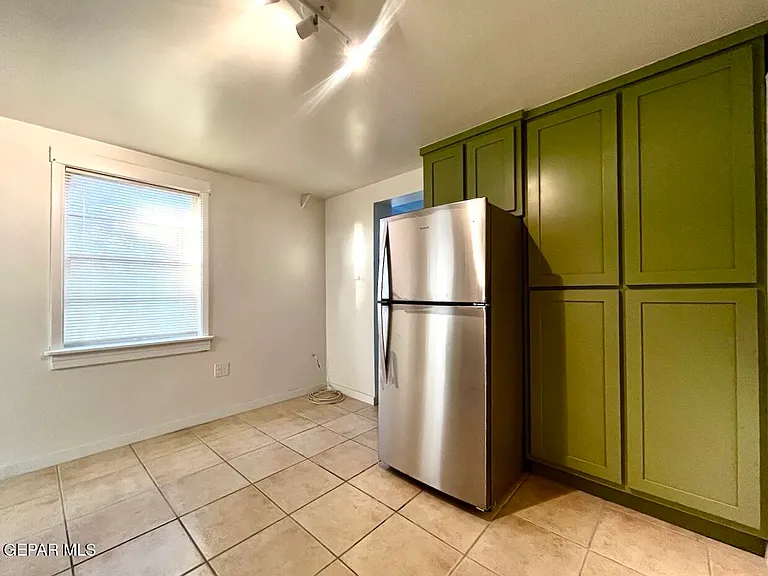 1203 Madeline Dr #B — Photo 7