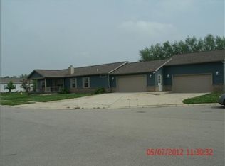 718 Fern Dr, Shelbyville, IN 46176