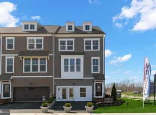 17920 Woods Overlook Dr, Dumfries, VA 22026