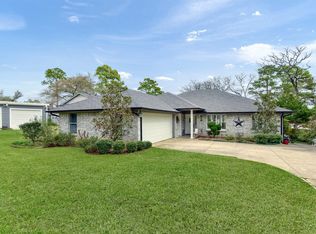 136 Blackfoot Trl, Lake Kiowa, TX 76240