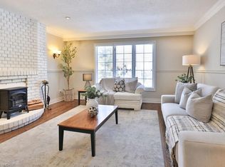 1244 Woodland Ave, Mississauga, ON L5G 2X9