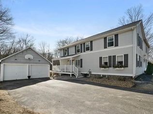 211 E Main St, Georgetown, MA 01833