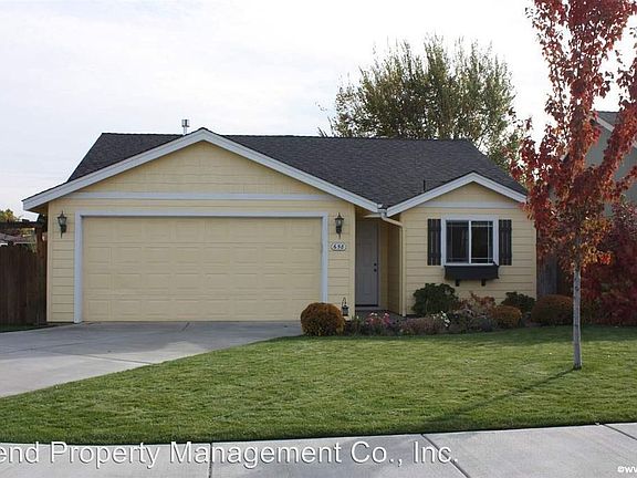 2nd image of 658 NW Green Forest Cir