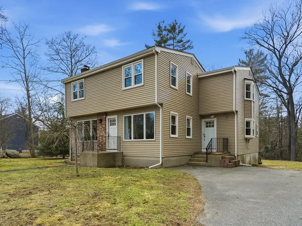 724 Linwood St, Abington, MA 02351
