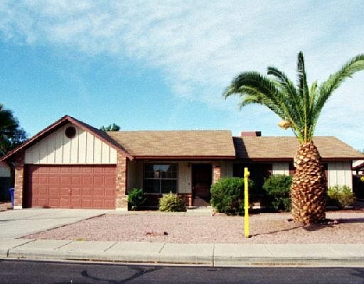 1st image of 828 S GILMORE Street
