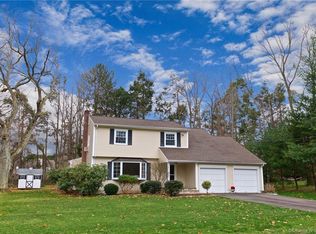 32 Purdy Rd E, Norwalk, CT 06850