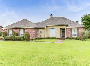 205 Stags Leap Ln, Broussard, LA 70518