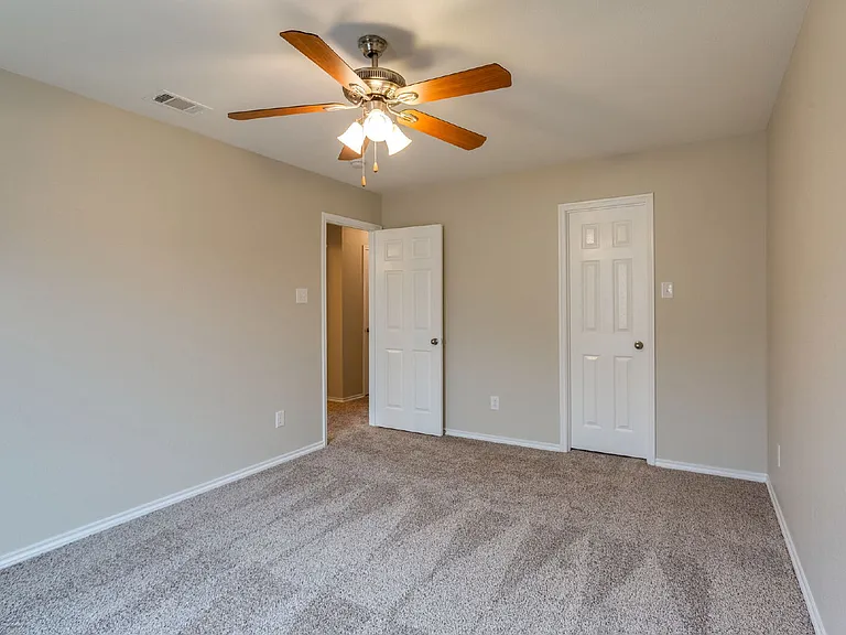 4168 Kyndra Cir — Photo 21