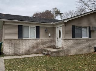 1054 Fred W Moore Hwy, Saint Clair, MI 48079