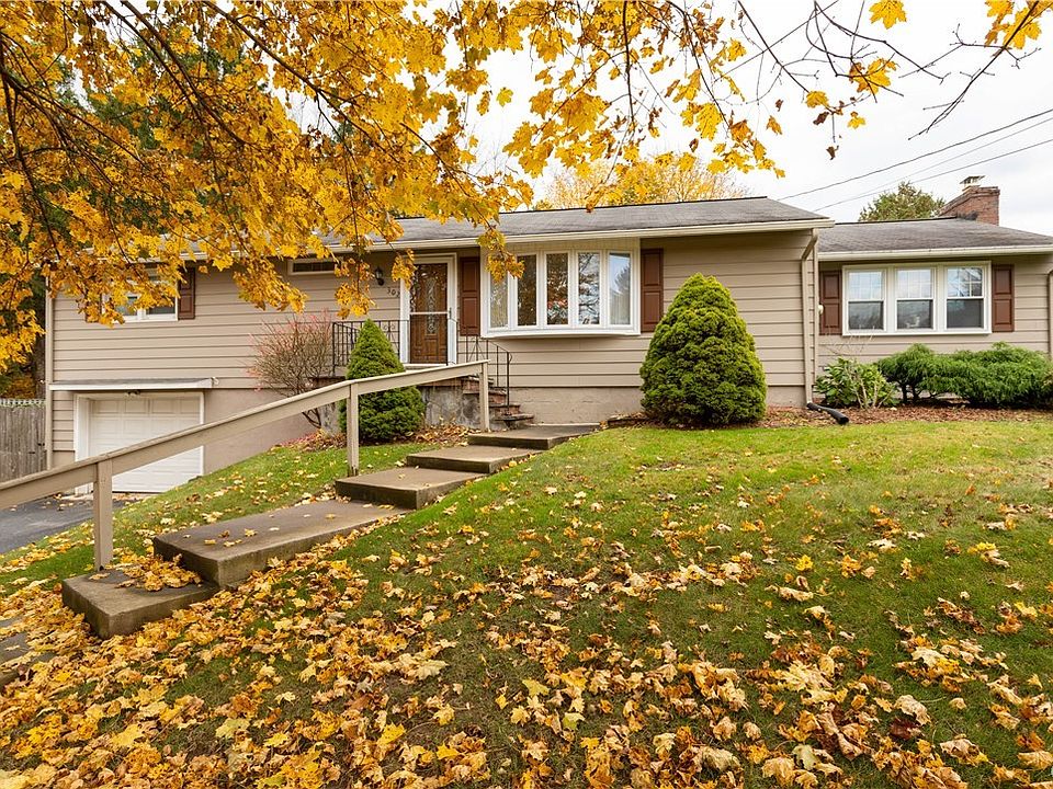 1st image of 302 Mansfield Dr