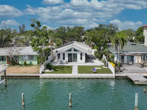 8635 Boca Ciega Dr, Saint Pete Beach, FL 33706