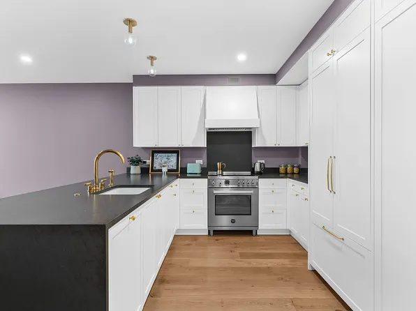 350 Butler St APT 2B, Brooklyn, NY 11217
