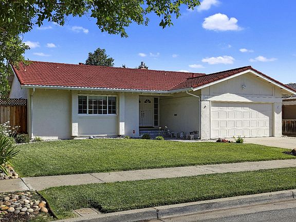 2nd image of 293 Cresta Vista Way