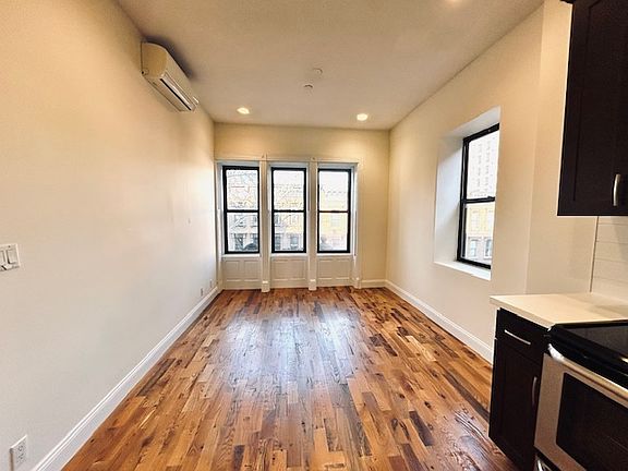 4th image of 122 W 130th St #7A