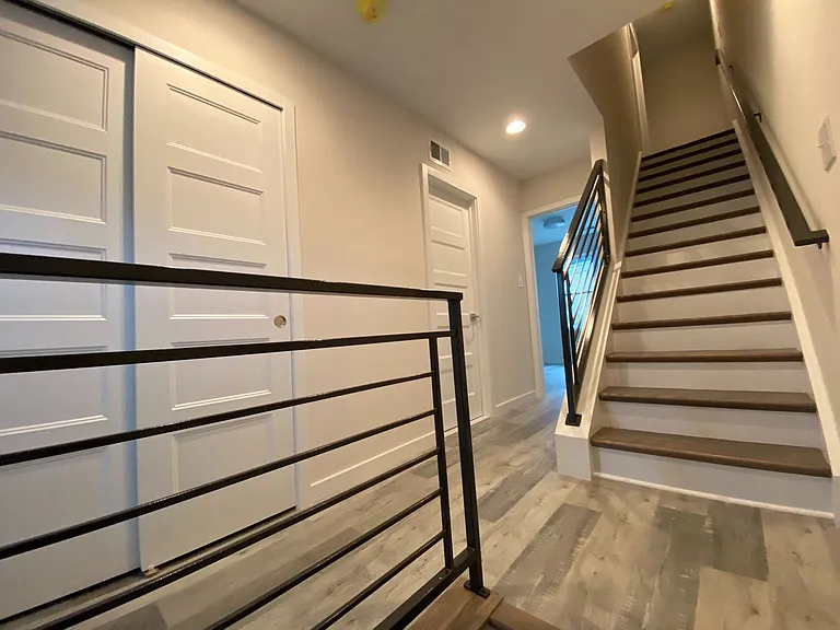 2609 Almond St — Photo 6