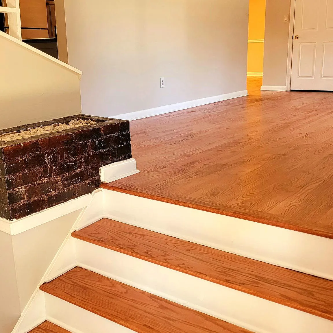 3 bed, 2.5 bath, 1936 sqft, $2,150 — Photo 3
