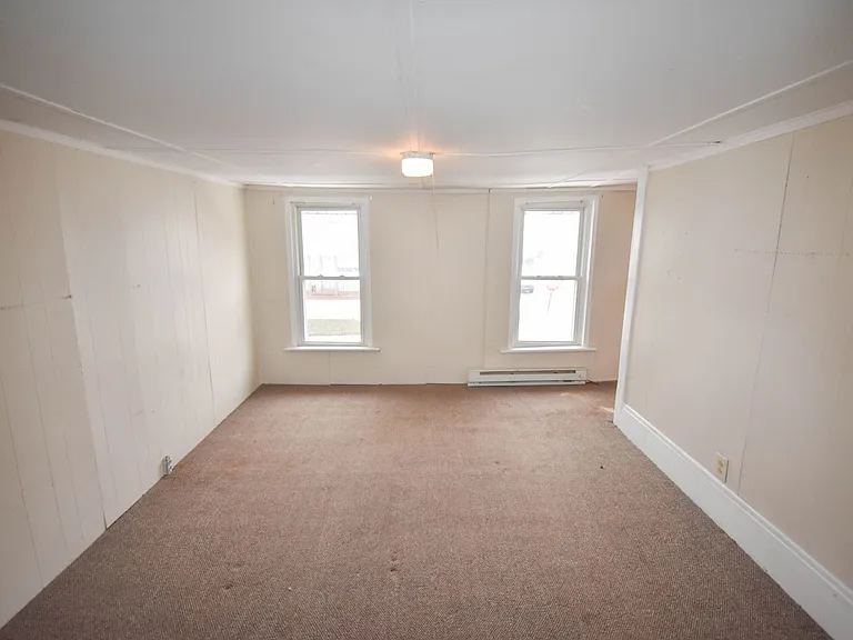 300 W Clinton St — Photo 13