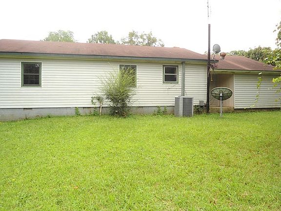 3rd image of 134 Sammons Dr