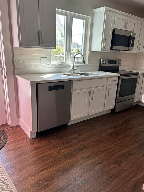 2 bed, 1.5 bath, 1100 sqft, $1,900 — Photo 2