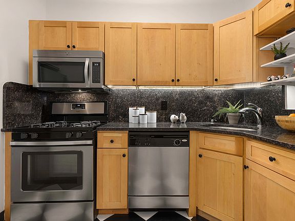 5th image of 190 Garfield Pl APT 3C