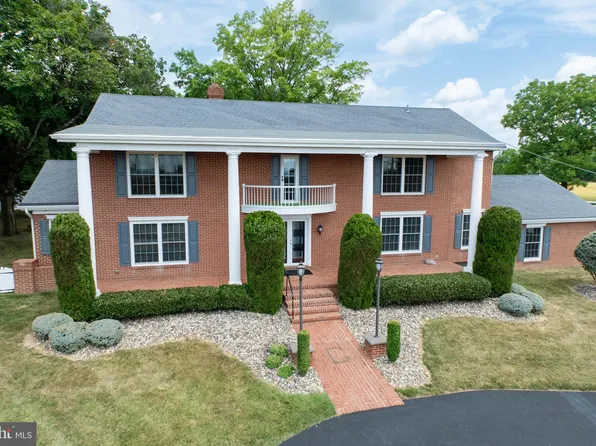 2821 Delta Ln, Norristown, PA 19403