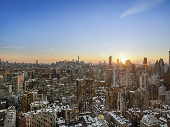 330 East 38th Street image 9 of 9