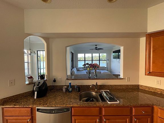5th image of 1280 Verde Dr #3901